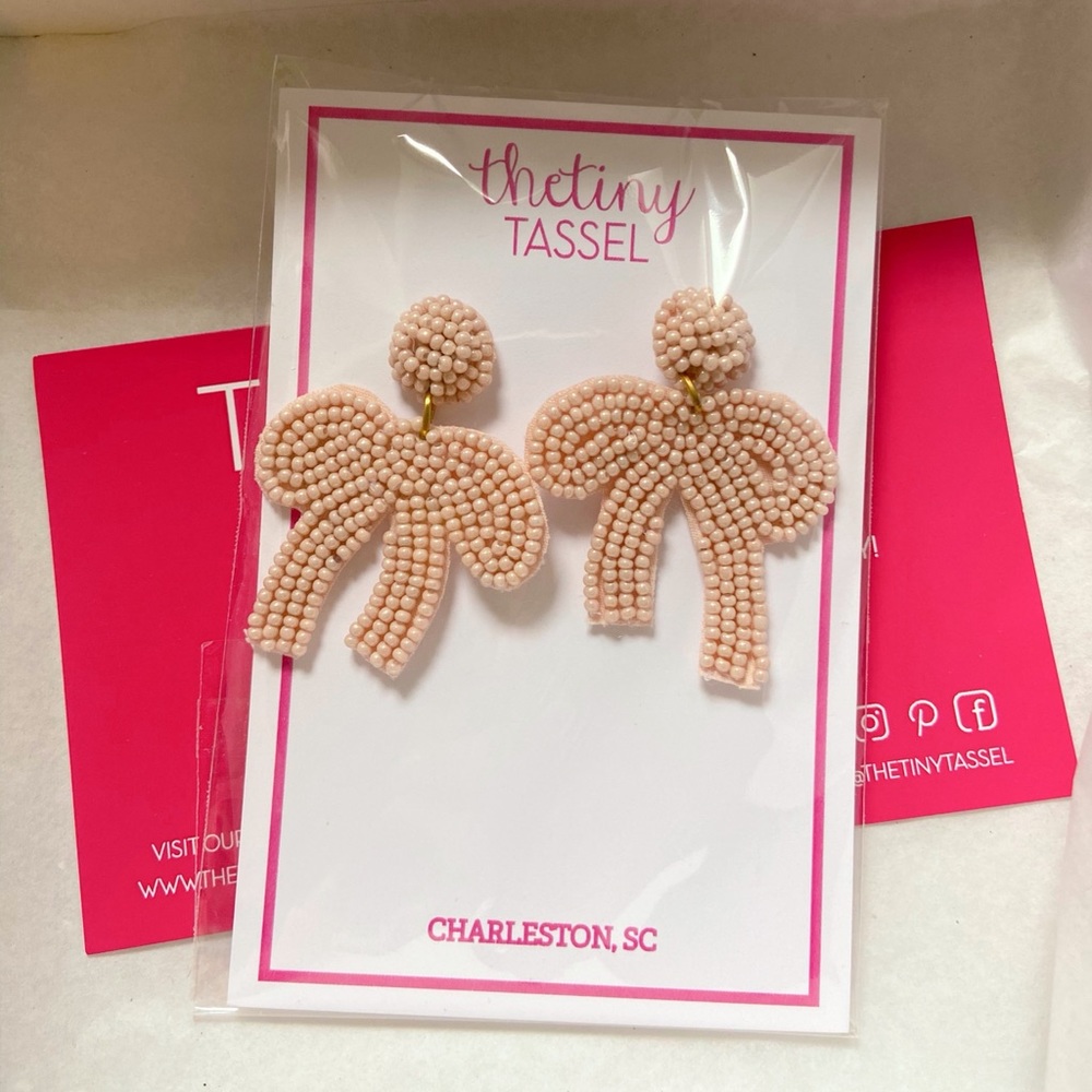The Tiny Tassel Berkeley Bow Earrings in Blush